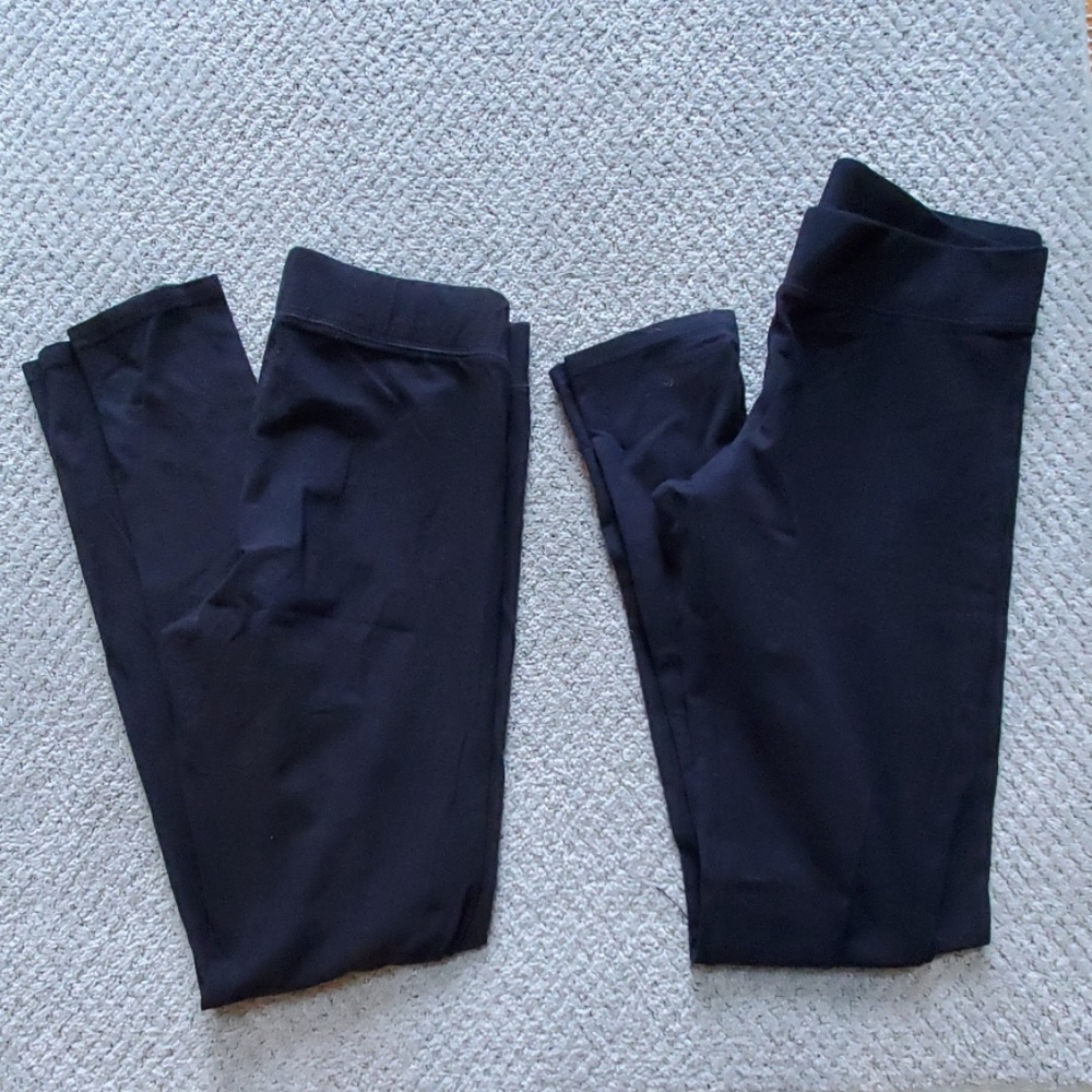 2 Pairs of Leggings